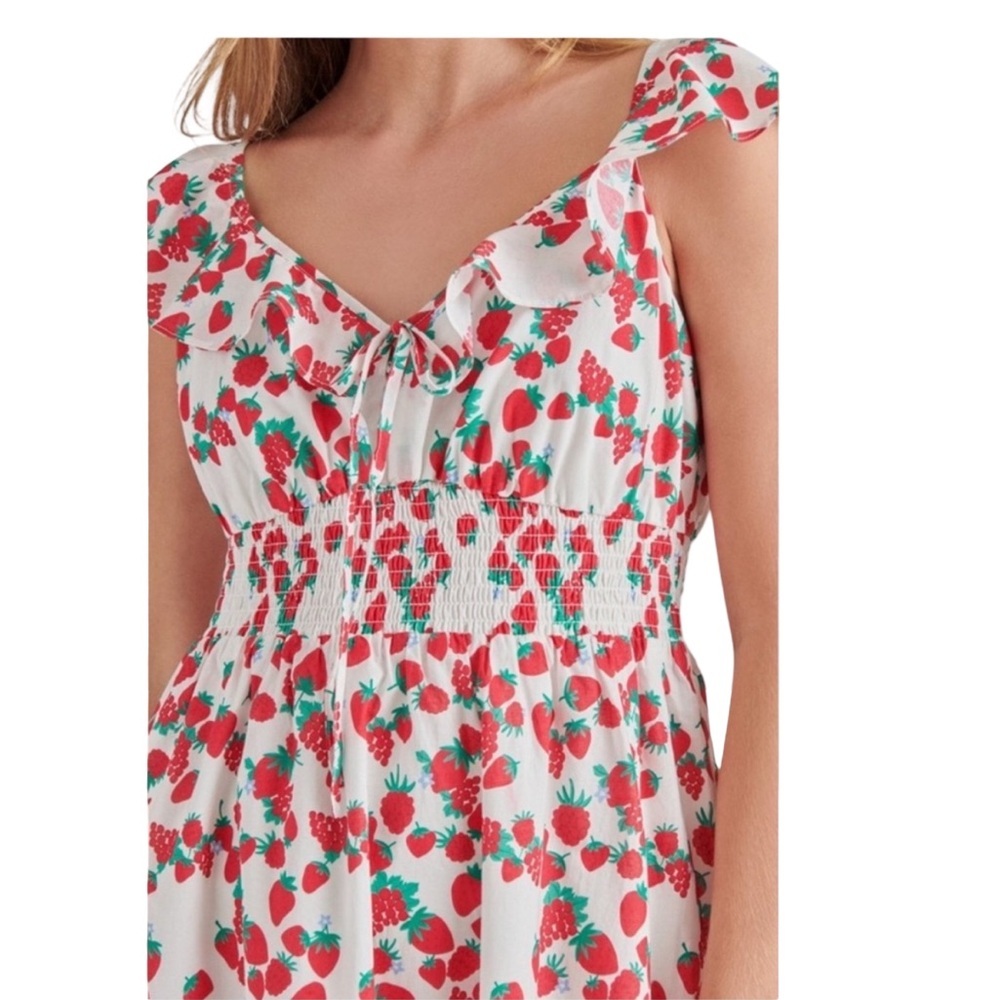 Betsy Johnson Strawberry Print Ruffled Smocked Maxi Dress NWT Size M - Picture 4 of 10